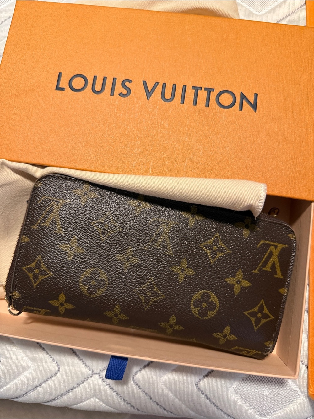 Louis Vuitton Monogram Canvas Zip Around Wallet - Brown/Gold Accents